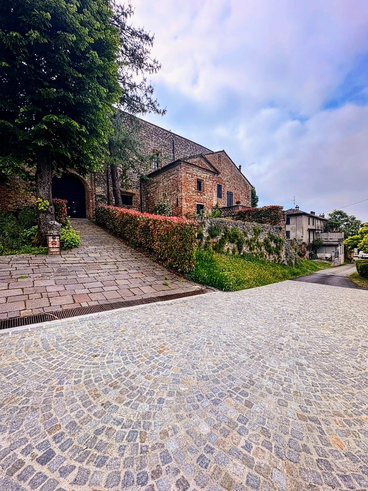 IL CASTELLO DI PIETRA